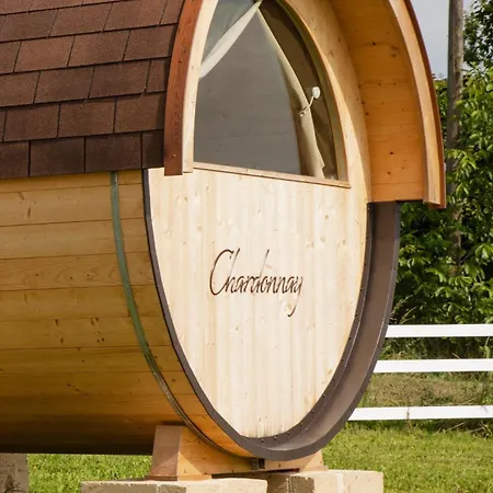 Notte Nella Botte Glamping